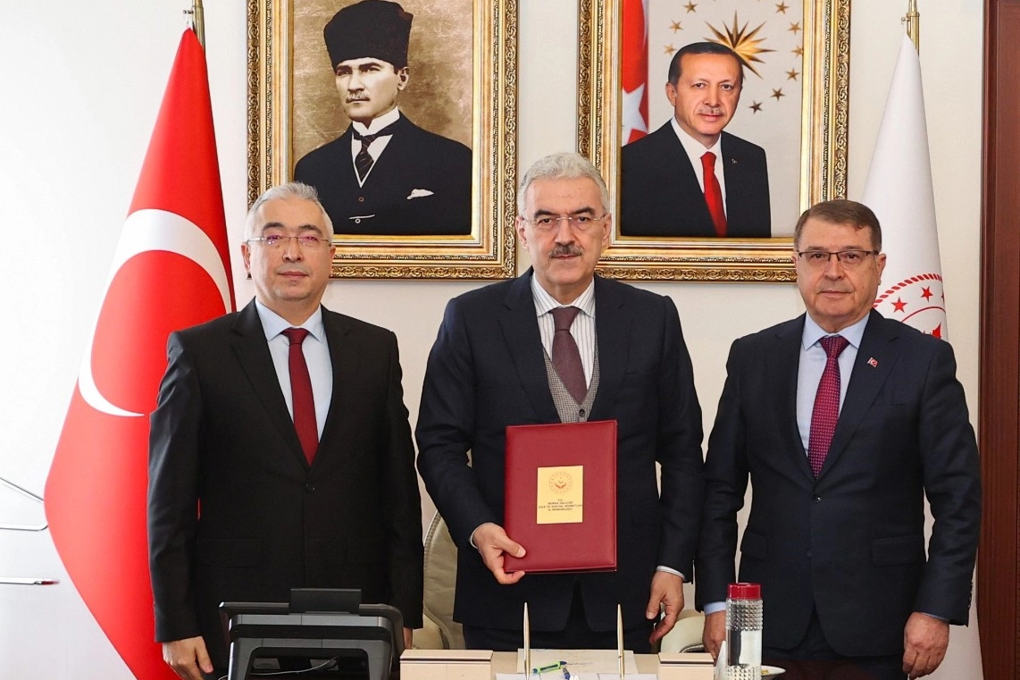 Bursa esnafı ailelere destek olacak... BESOB protokolü imzaladı