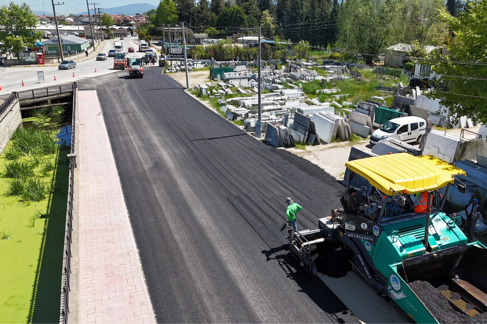 Karacasu’da asfalt çalışmaları başladı