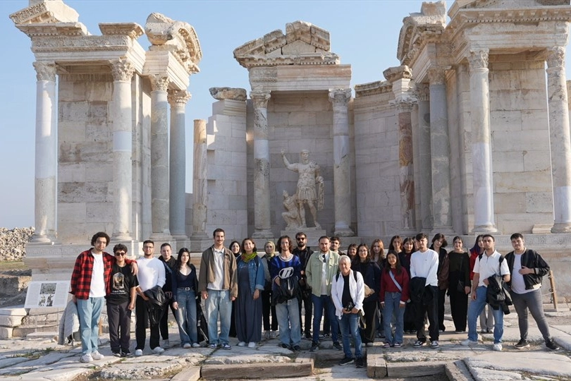 Denizli Büyükşehir’den gençlere yönelik turizm atağı